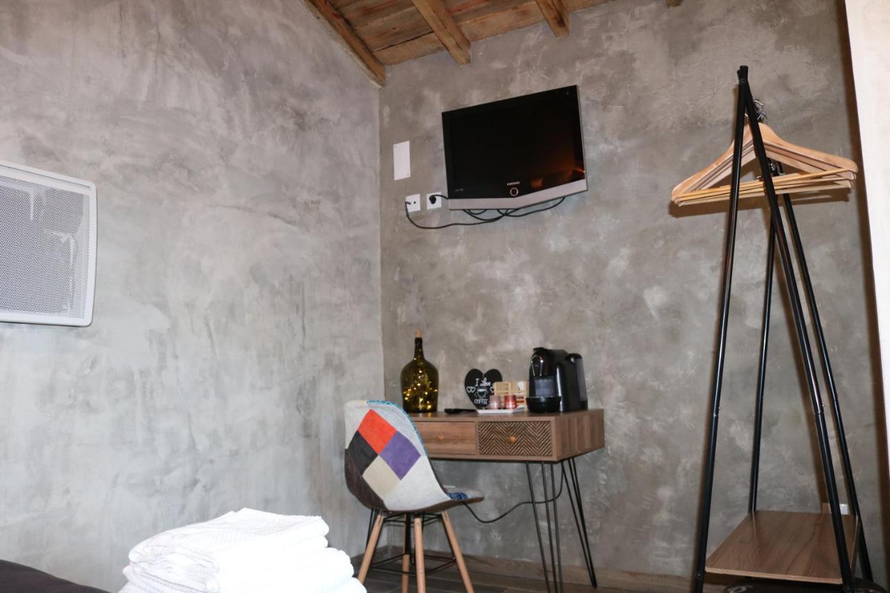 Palheiro Do Malgas Bed & Breakfast Lousa  Exterior photo